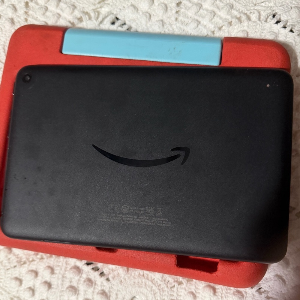 Amazon Fire 7 Tablet with Red and Light Blue Case - Picture 4 of 5